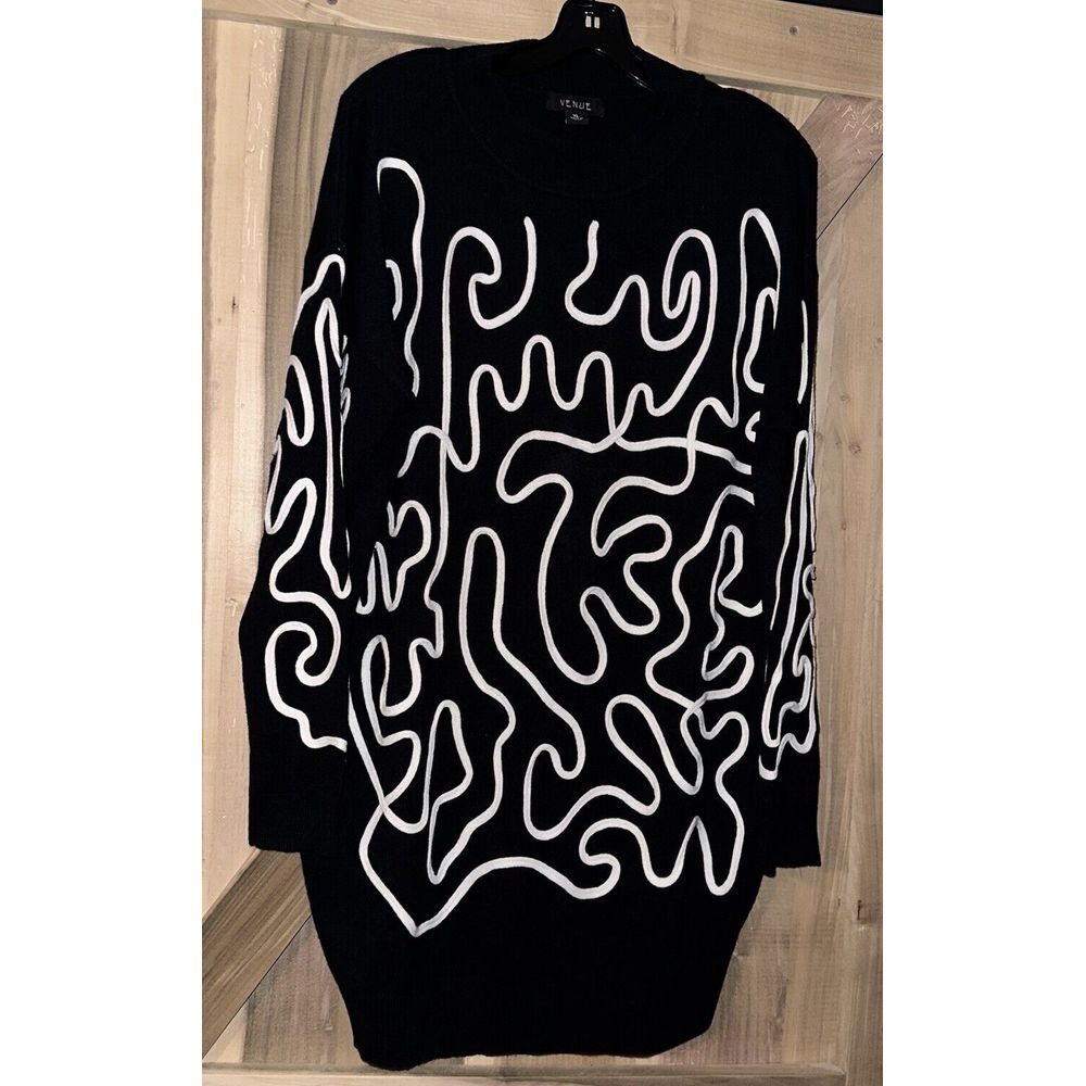 Venue Womens XL Extra Large Black Mini Sweater Dress Or Sweater Abstract